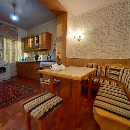 Flat with the sea view Apartman Aktau  Kültér fotó