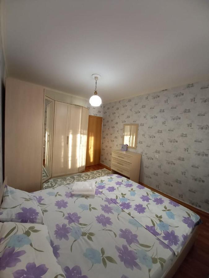 Flat with the sea view Apartman Aktau  Kültér fotó